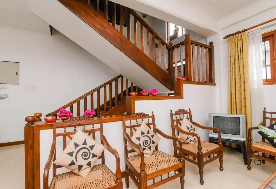 Grand Kandy Villa Hotel